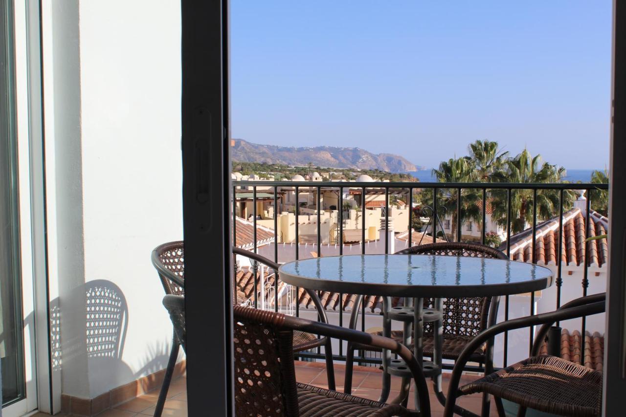 Playa Burriana, Tva Terasser, Havsutsikt, Pool Nerja Exterior foto