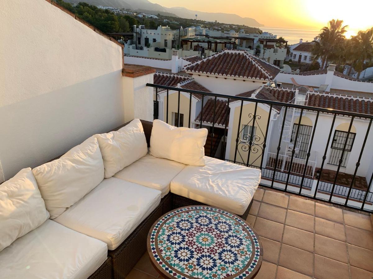 Playa Burriana, Tva Terasser, Havsutsikt, Pool Nerja Exterior foto